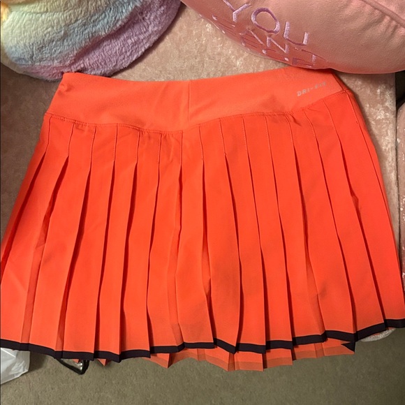 Nike Dri-fit Orange pleated Skirt w shorts! XS! - Picture 3 of 3